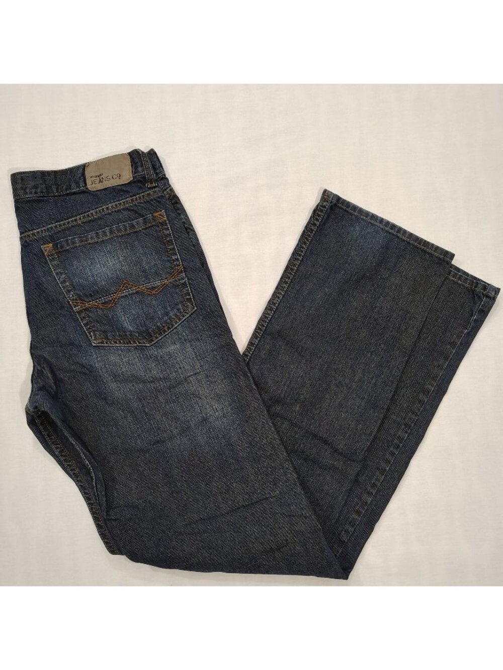 Wrangler Jeans Slim Straight Mens Size 32 x 34 Cotton Denim Dark Wash Cowboy